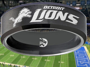 Detroit Lions Ring Matte Black Wedding Band | Sizes 6 - 13 #detroitlions #nfl