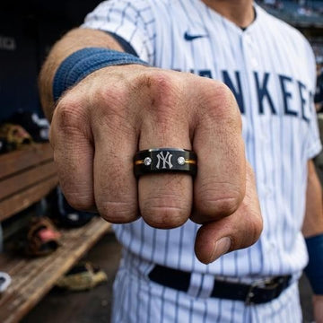 New York Yankees Ring | Black & Gold | Customizable